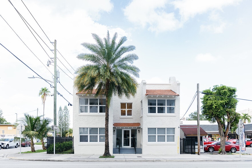 403 SW 12th Ave, Miami, FL à vendre - Photo du bâtiment - Image 2 de 47