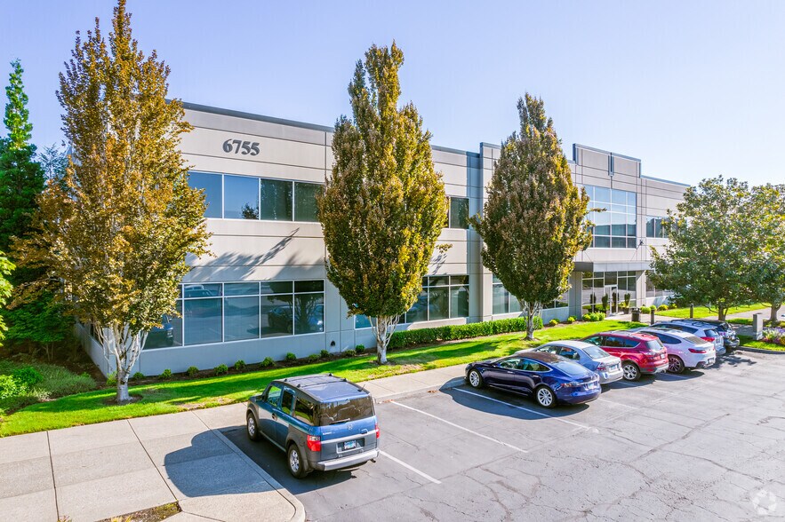 6755 NE Bennett St, Hillsboro, OR for lease - Primary Photo - Image 1 of 10