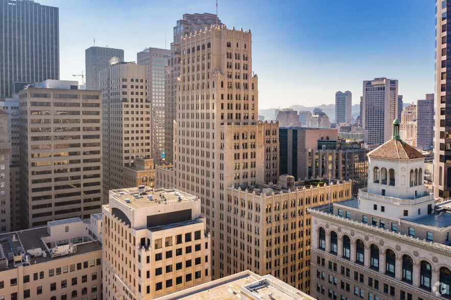 235 Montgomery St, San Francisco, CA à louer - Photo du bâtiment - Image 1 de 11