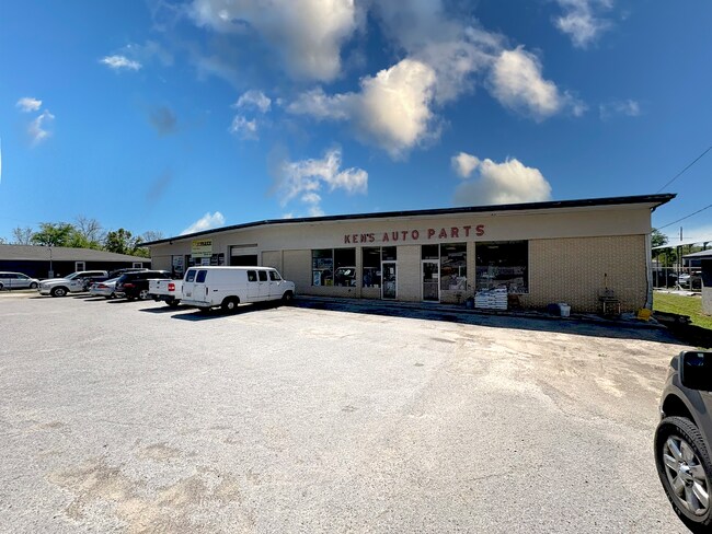 Plus de détails pour 3412 Pelham Pky, Pelham, AL - Commerce de détail à vendre