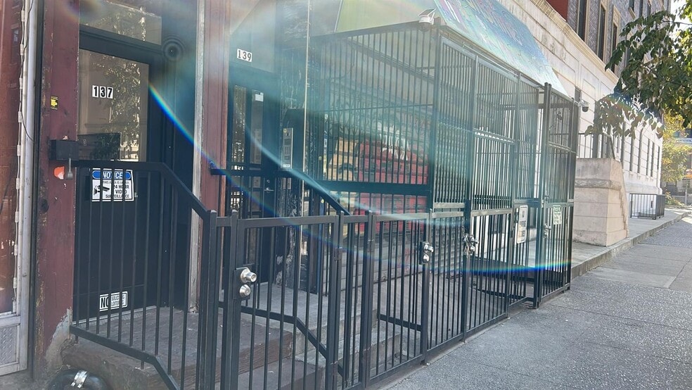 139 Kingston Ave, Brooklyn, NY à louer - Photo du bâtiment - Image 2 de 14