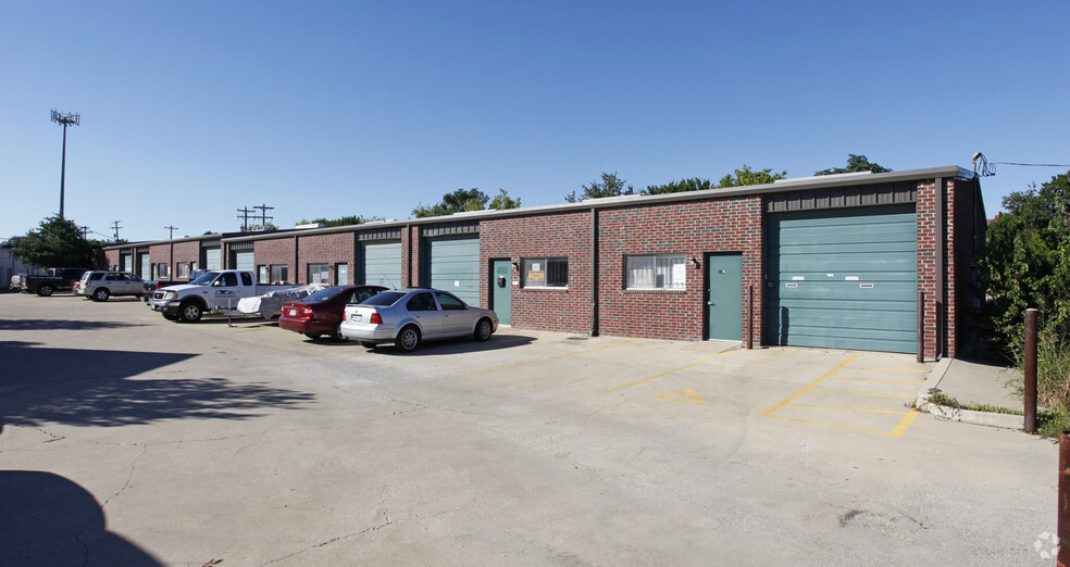 600 S Bell Blvd, Cedar Park, TX for lease - Primary Photo - Image 1 of 3