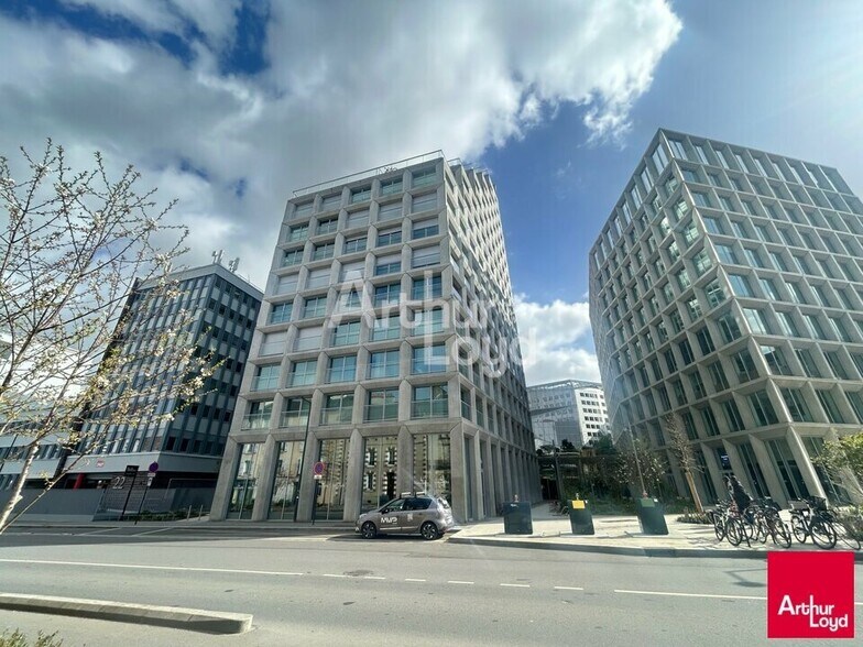 Office in Rennes for lease - Building Photo - Image 1 of 4