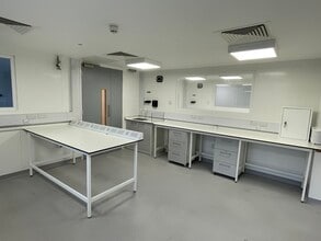 4-10 The Quadrant, Abingdon à louer Photo intérieure- Image 2 de 2