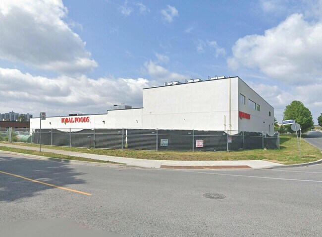 More details for 100 Thorncliffe Park Dr, Toronto, ON - Office for Lease