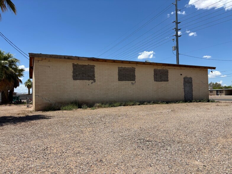 419 E Alsdorf Rd, Eloy, AZ à vendre - Photo du bâtiment - Image 2 de 8