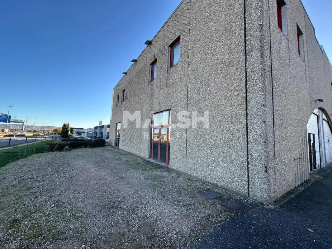 Flex in Anse for lease Building Photo- Image 1 of 8