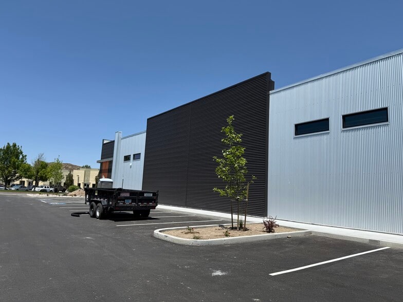 9570 Prototype Ct, Reno, NV for lease - Building Photo - Image 3 of 7