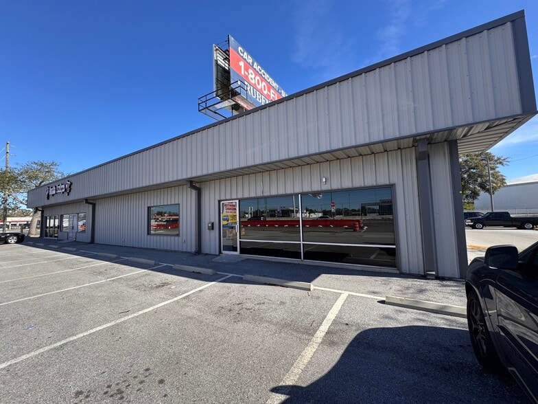 27839 U.S. Highway 19 N, Clearwater, FL for lease - Building Photo - Image 2 of 9