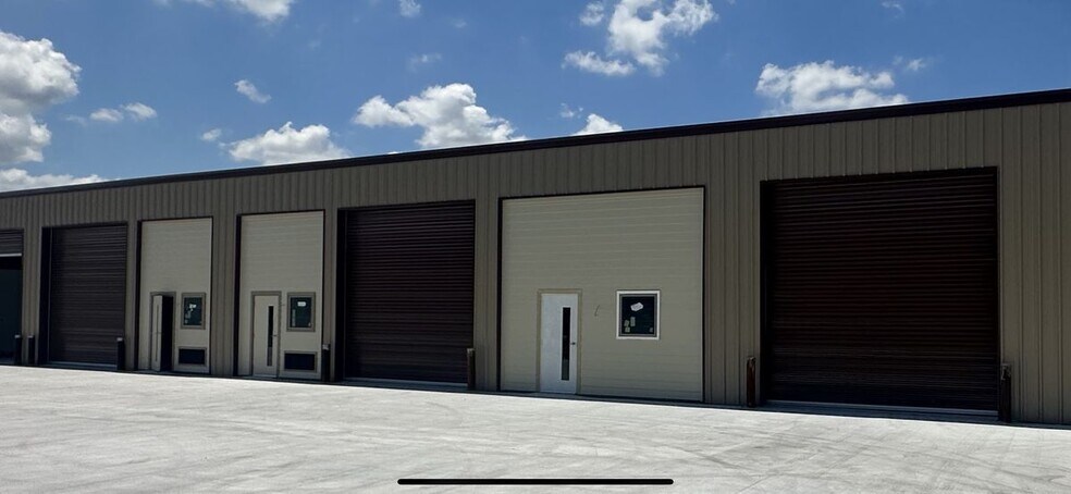 9353 Mammoth Ave, Baton Rouge, LA à louer - Photo du bâtiment - Image 3 de 6