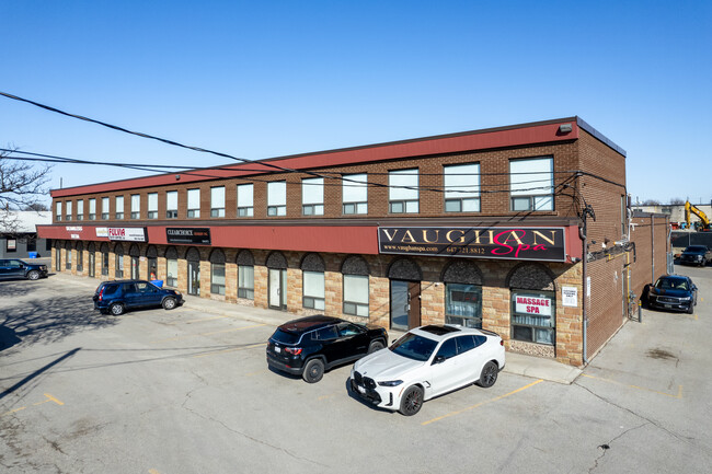 Plus de détails pour 566 Rivermede Rd, Concord, ON - Industriel à vendre