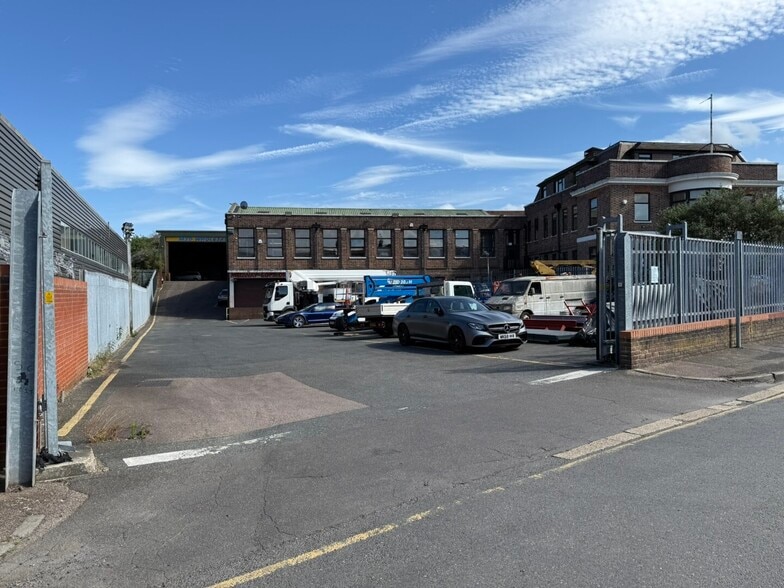 31 Second Av, Chatham for lease - Building Photo - Image 2 of 18