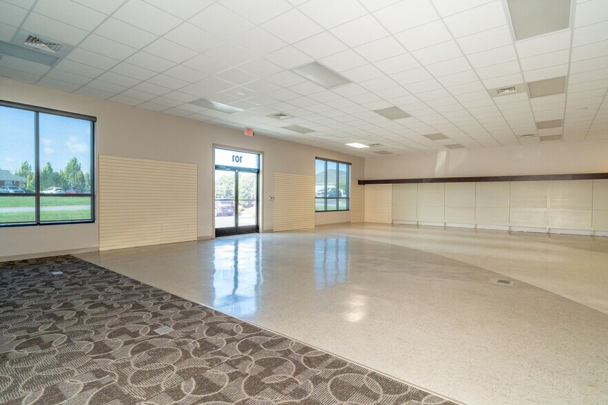 16 Gosnell, Staunton, VA à vendre - Photo du bâtiment - Image 2 de 41