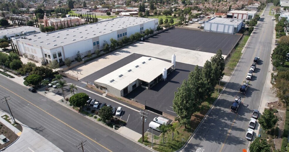 2010 S Cucamonga Ave, Ontario, CA for lease - Building Photo - Image 2 of 6