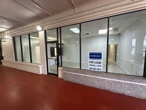 8318-8320 Bird Rd, Miami, FL à louer Photo du bâtiment- Image 1 de 4