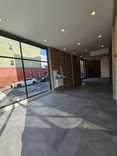 364 Summit Ave, Jersey City, NJ à louer Photo intérieure- Image 2 de 9