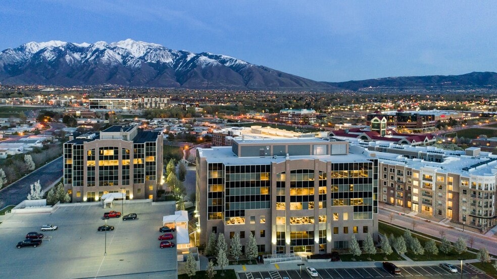 150 W Civic Center Dr, Sandy, UT for lease - Building Photo - Image 2 of 16