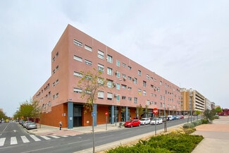 Plus de détails pour Multi-résidentiel à vendre