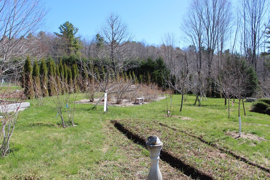 759 Brooks Rd, Knox, ME à vendre - Photo du bâtiment - Image 3 de 34