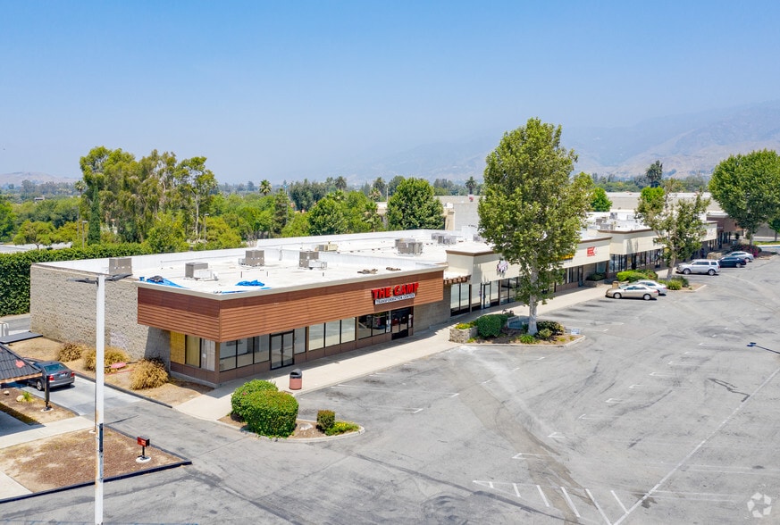 2318-2380 Sterling Ave, San Bernardino, CA à louer - Photo du bâtiment - Image 1 de 3