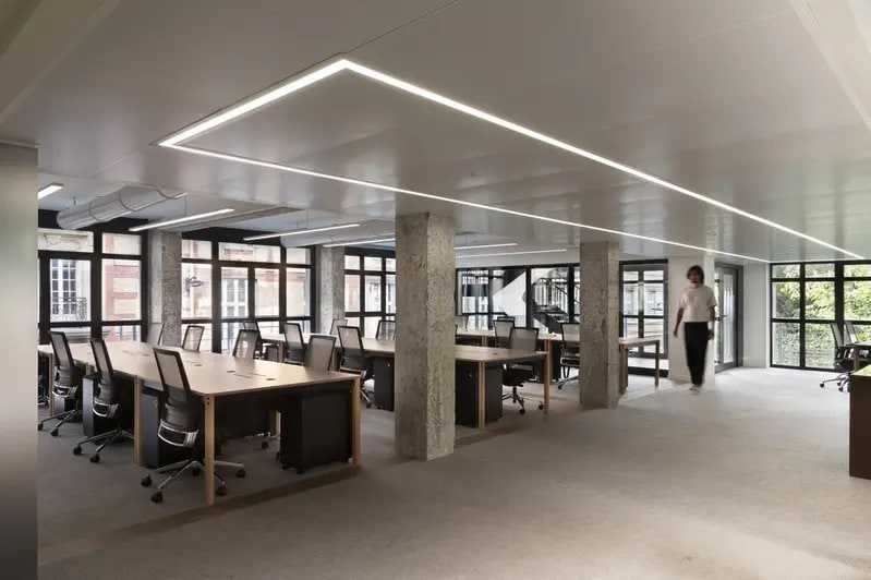 Office in Paris for lease Building Photo- Image 1 of 8