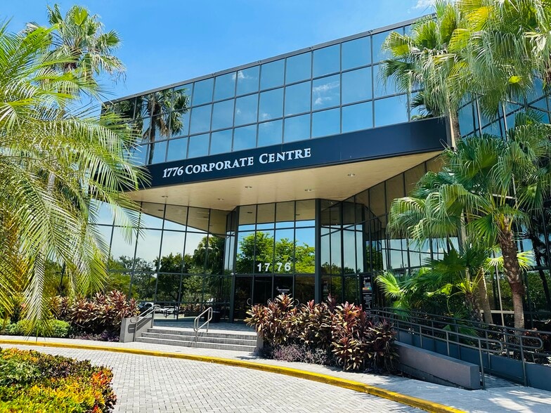1776 N Pine Island Rd, Plantation, FL for lease - Building Photo - Image 2 of 11