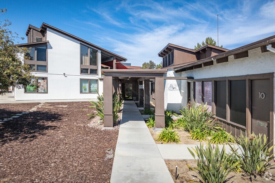 27780 Jefferson Ave, Temecula, CA à louer - Photo du bâtiment - Image 3 de 4