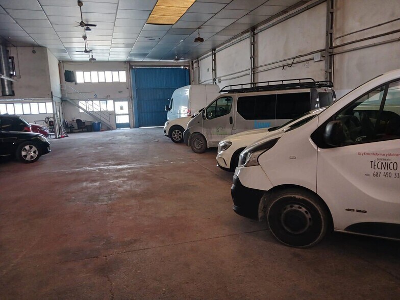 Industrial in Elche for sale - Interior Photo - Image 3 of 8
