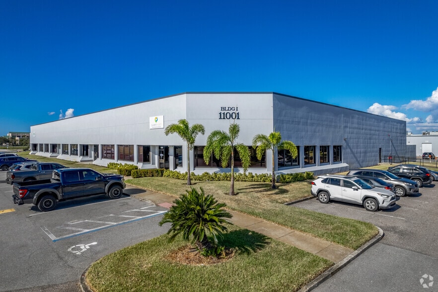 11001 Roosevelt Blvd, Saint Petersburg, FL à louer - Photo du bâtiment - Image 3 de 10