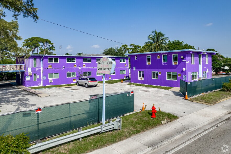 825 NW 27th Ave, Fort Lauderdale, FL à vendre - Photo principale - Image 1 de 6