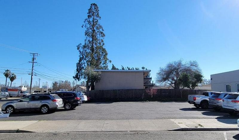 Center St, Yuba City, CA à vendre - Photo principale - Image 1 de 1