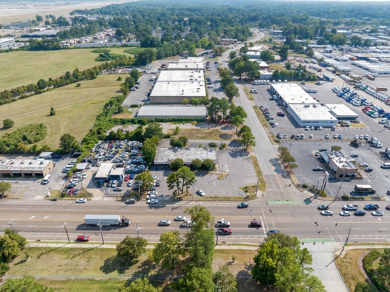 2015 E Brooks Rd, Memphis, TN for sale - Building Photo - Image 3 of 4