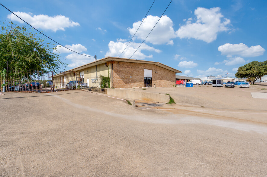 1111 Explorer St, Duncanville, TX for sale - Building Photo - Image 2 of 14