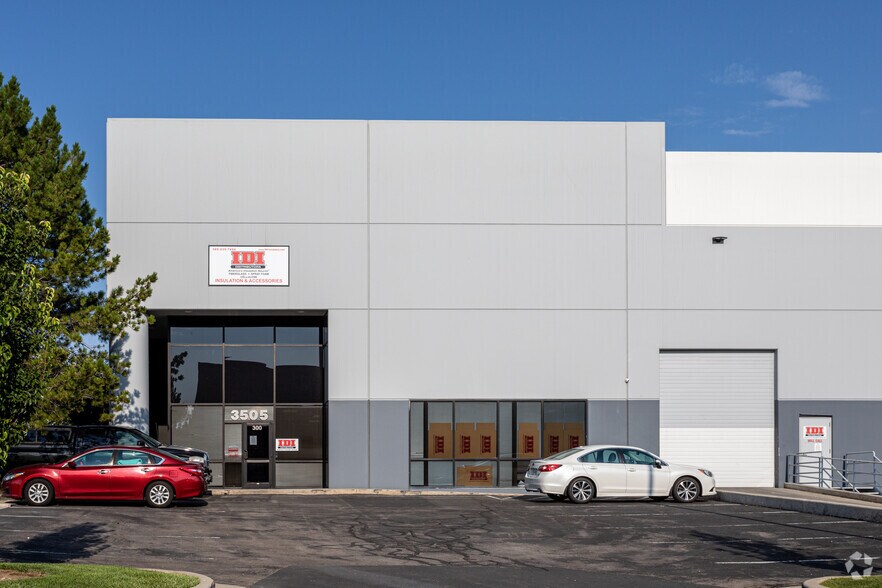 3505 W California Ave, Salt Lake City, UT à louer - Photo du bâtiment - Image 3 de 8