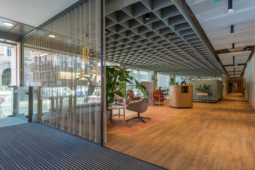 10 South Para, Leeds for lease - Interior Photo - Image 3 of 10