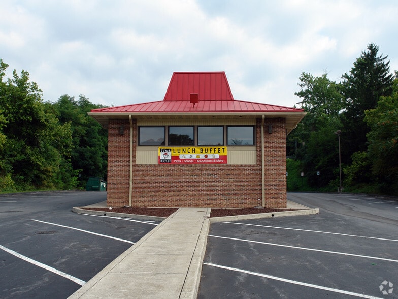 224 W Main St, Hancock, MD for sale - Building Photo - Image 2 of 2