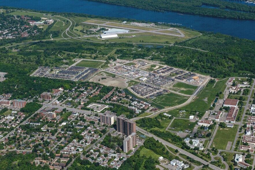 Wateridge Village Phase-7, Tawadina Road, Ottawa, ON à vendre - Photo du bâtiment - Image 3 de 7