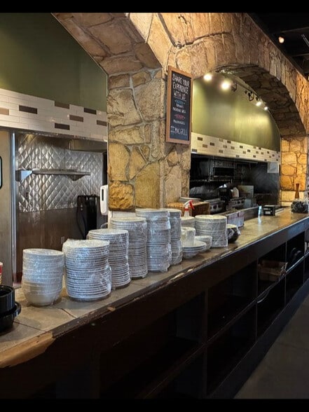 25001 Country Club Blvd, North Olmsted, OH for sale - Building Photo - Image 2 of 13