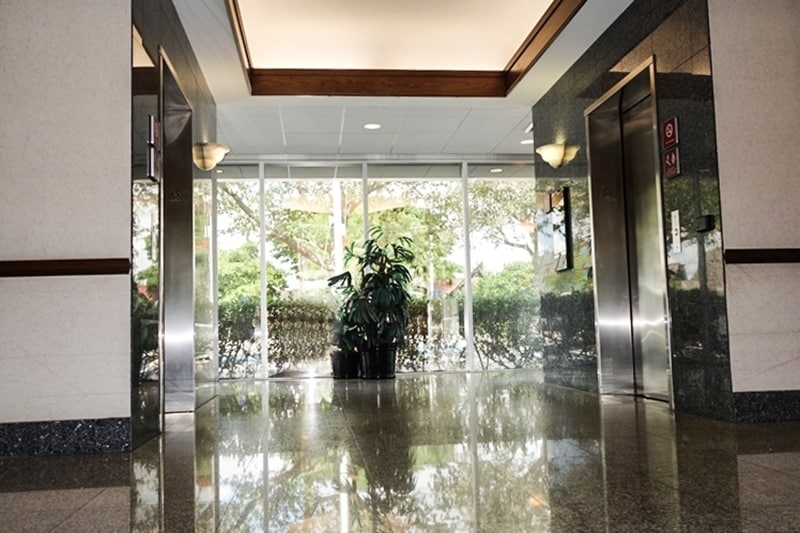 3696 N Federal Hwy, Fort Lauderdale, FL for lease - Interior Photo - Image 2 of 9