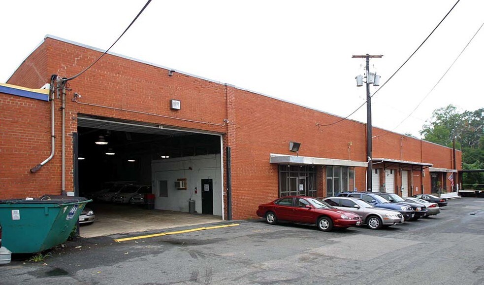 3148-3152 Bladensburg Rd NE, Washington, DC à louer - Photo du bâtiment - Image 2 de 3