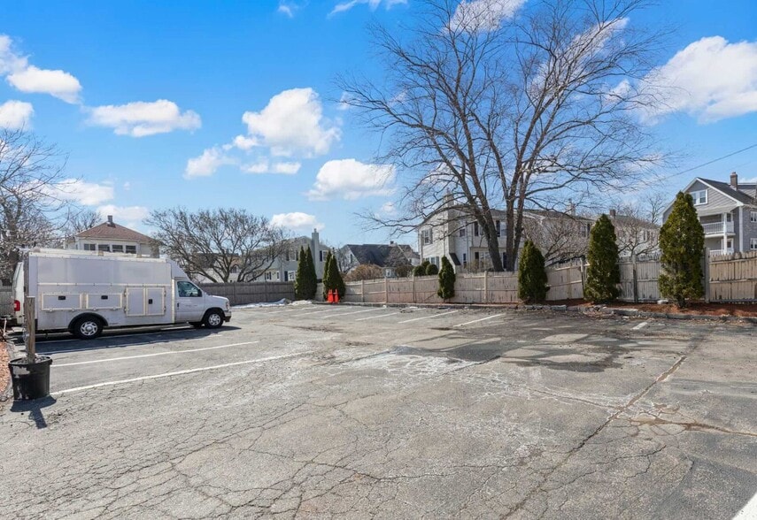 93 Mystic Ave, Medford, MA for lease - Building Photo - Image 3 of 3