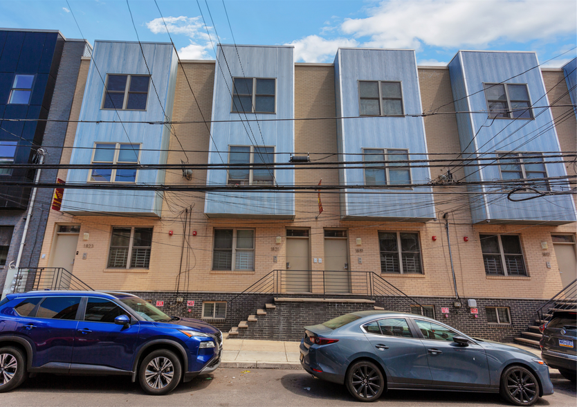 Temple Reserv Portfolio portfolio of 15 properties for sale on LoopNet.ca - Building Photo - Image 2 of 7