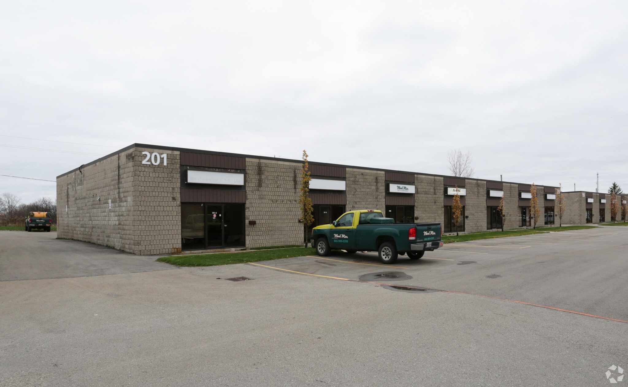 201 Exeter Rd, London, ON for sale Primary Photo- Image 1 of 1