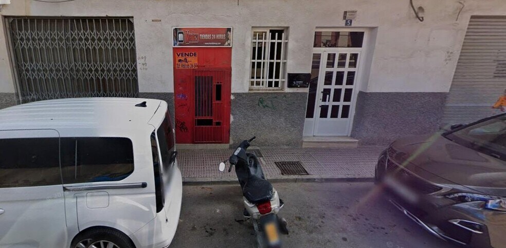 Avenida Juan Viñegla Escolar, 5, Mula, Murcia à vendre - Photo du bâtiment - Image 2 de 5