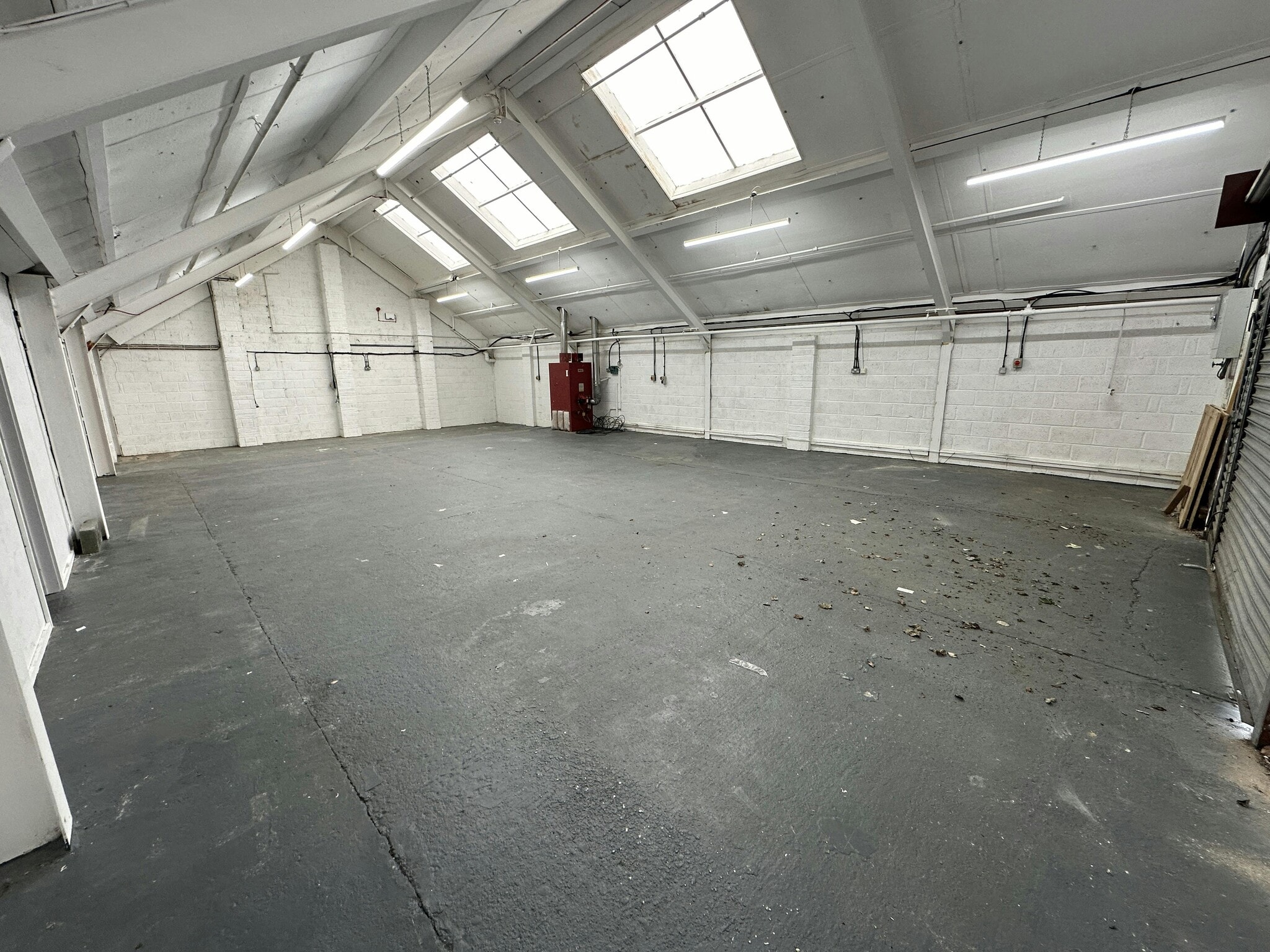 Crondall Rd, Farnham for lease Interior Photo- Image 1 of 3