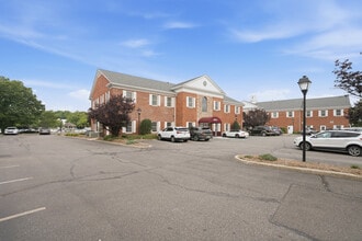 200 W Main St, Babylon, NY for lease Interior Photo- Image 2 of 56