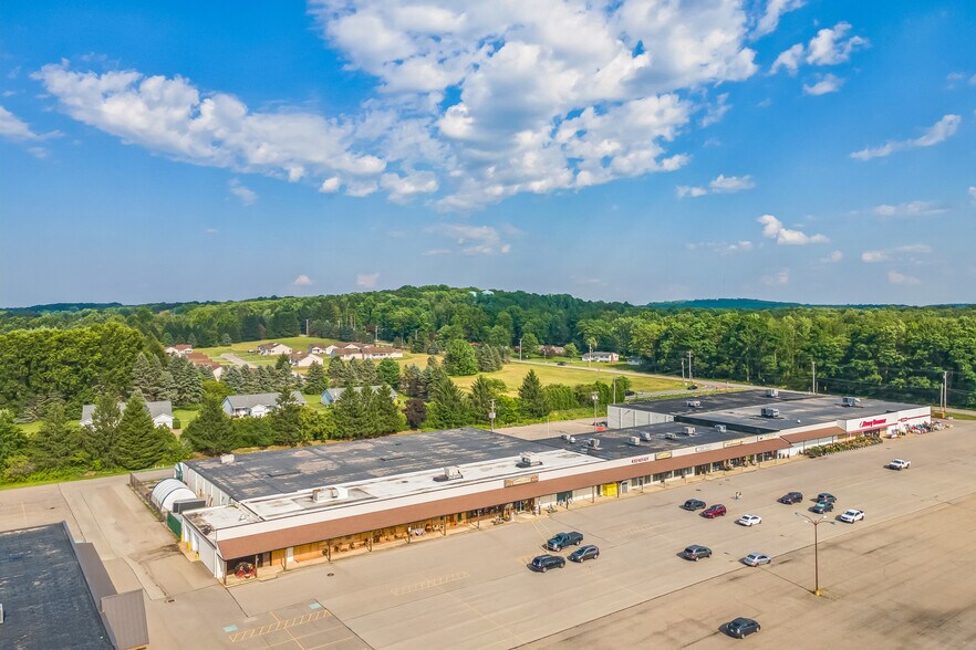 100 Hadley Rd, Greenville, PA à vendre - Photo du bâtiment - Image 2 de 4