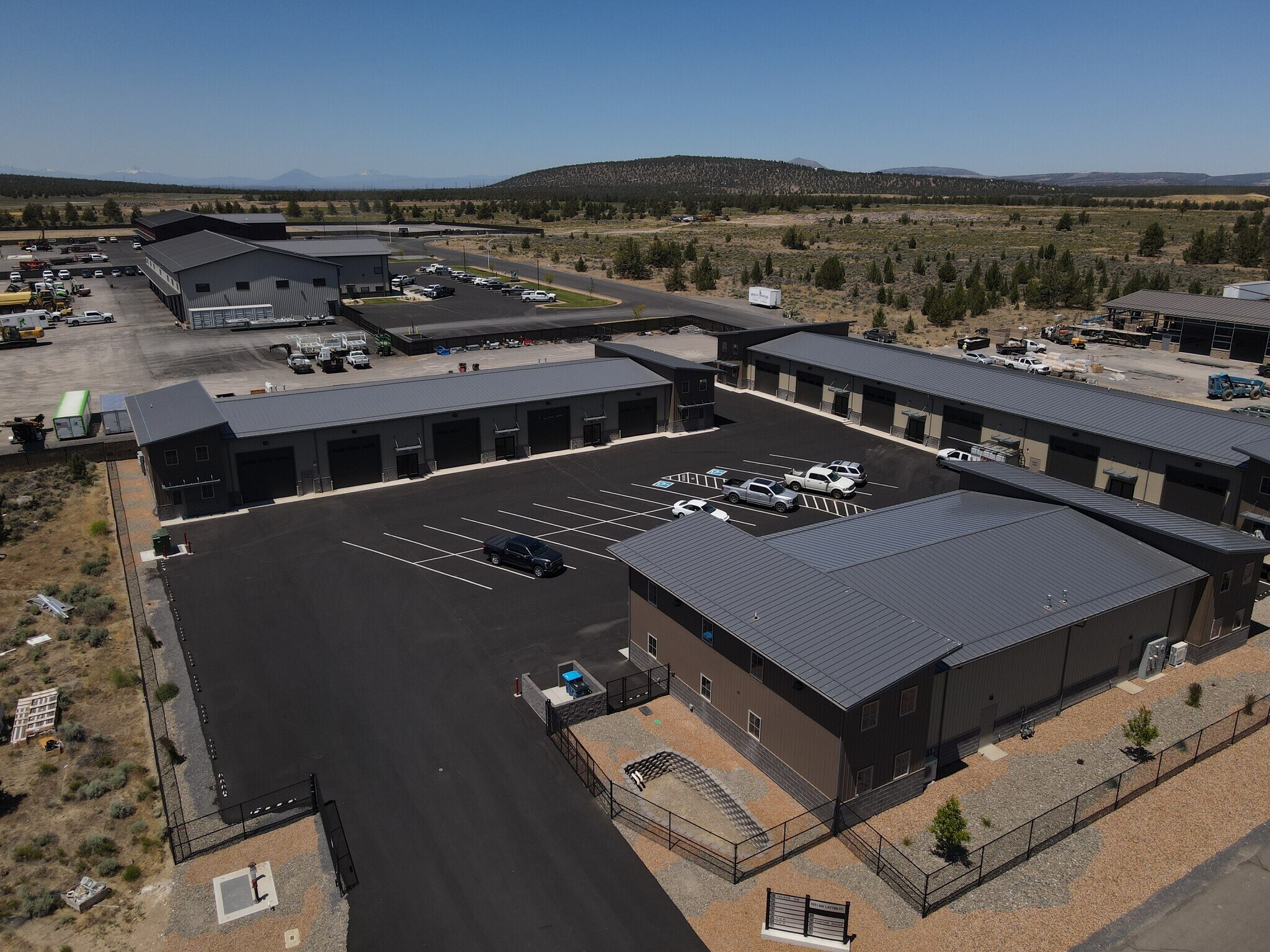 SW Layton Ct, Prineville, OR for lease Primary Photo- Image 1 of 12