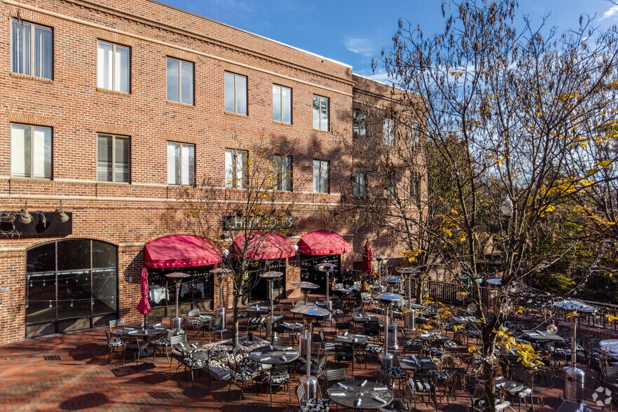 3201 New Mexico Ave NW, Washington, DC à louer - Photo du bâtiment - Image 3 de 8