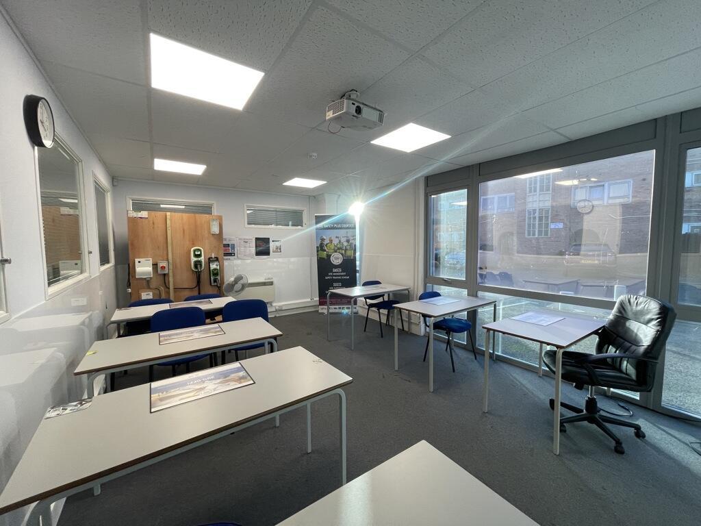 George St, Brighton for lease Interior Photo- Image 1 of 1